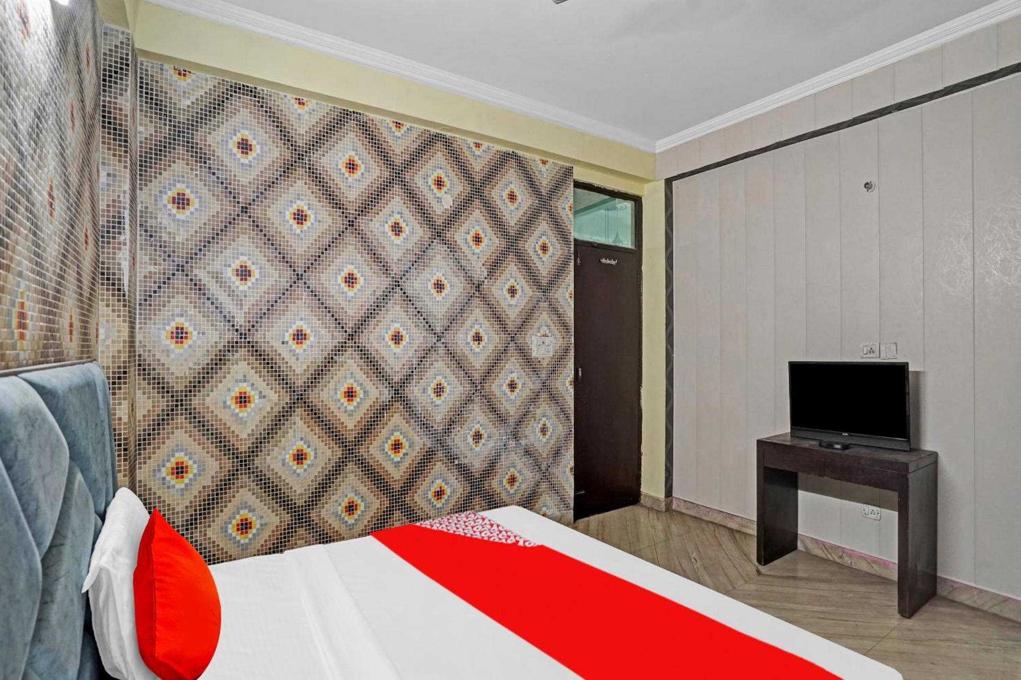 Hotel O Park View نويدا المظهر الخارجي الصورة